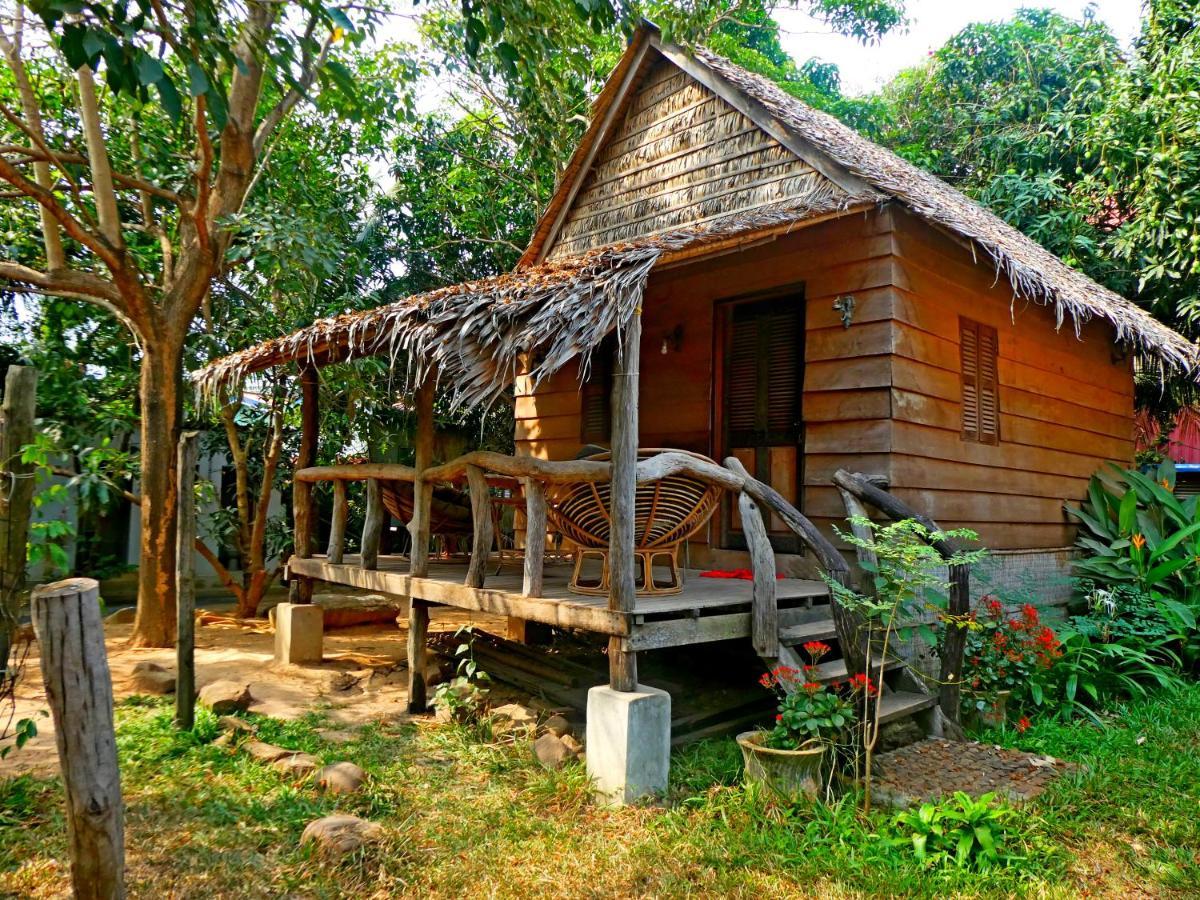 The Plantation Vandrarhem Kampot Exteriör bild