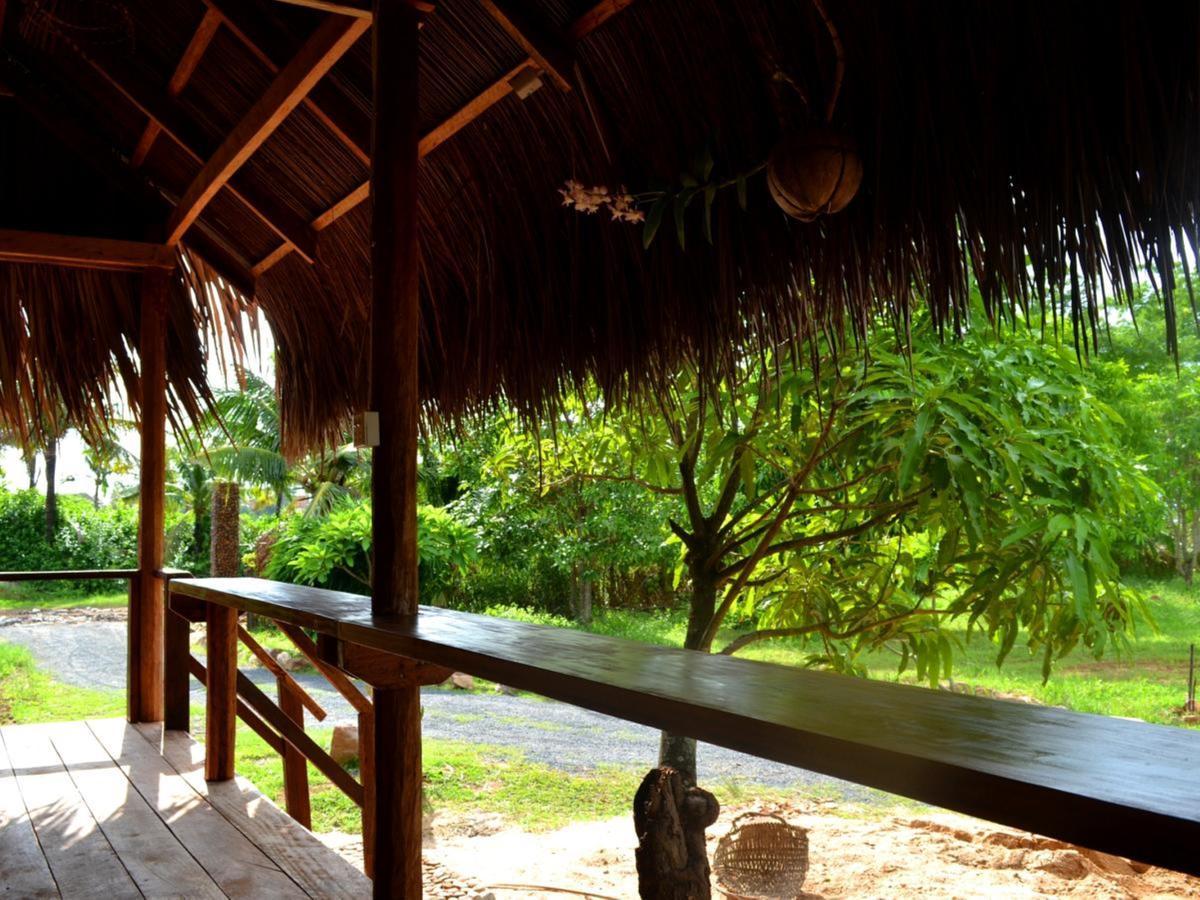 The Plantation Vandrarhem Kampot Exteriör bild