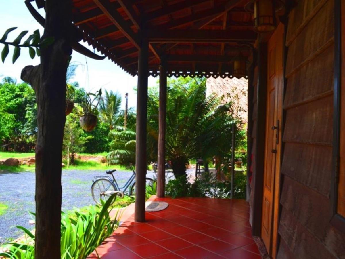 The Plantation Vandrarhem Kampot Exteriör bild