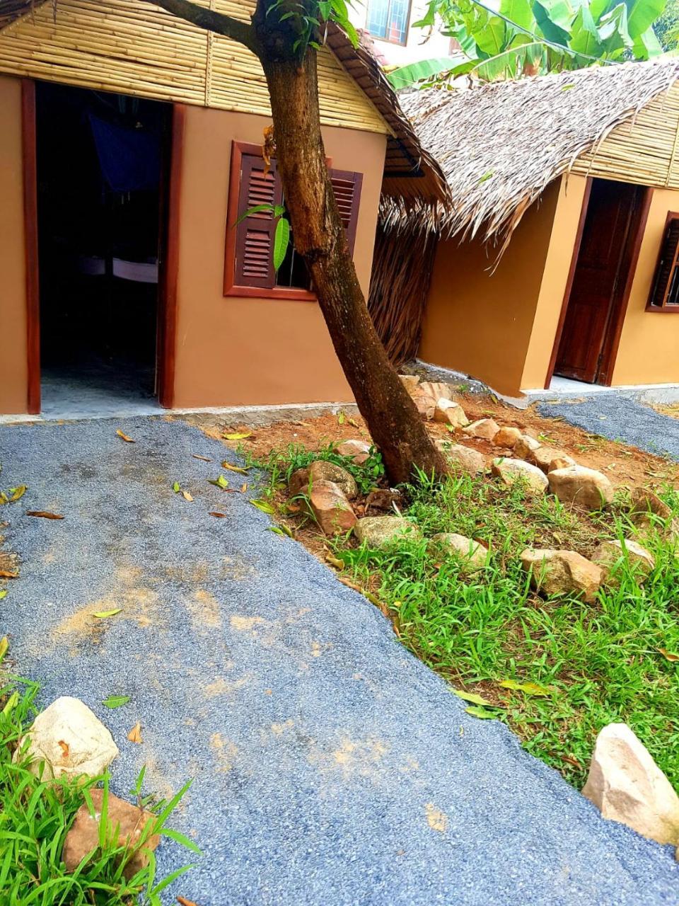 The Plantation Vandrarhem Kampot Exteriör bild