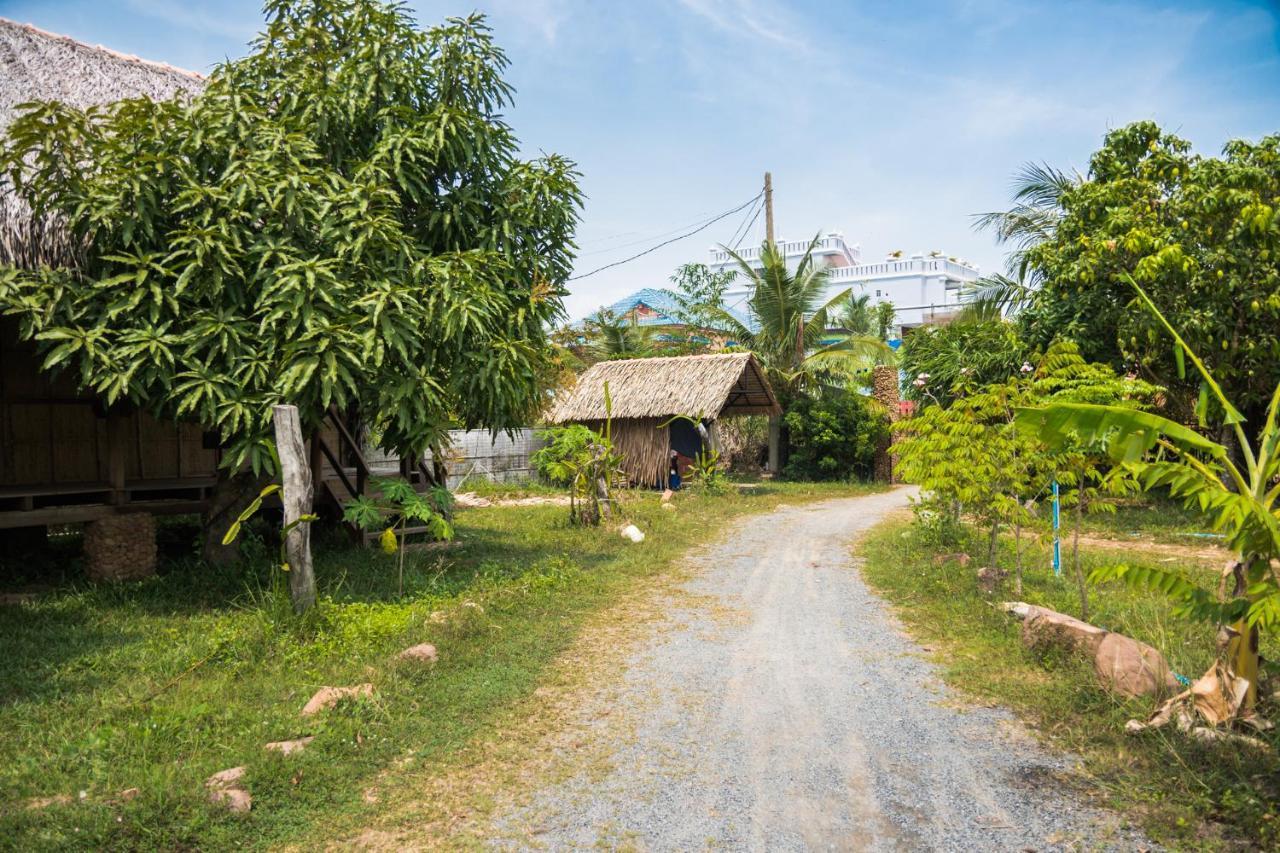 The Plantation Vandrarhem Kampot Exteriör bild